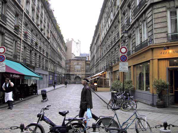 rue_du_Tresor-with_beret