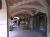 Place des Vosges arcade (55K)